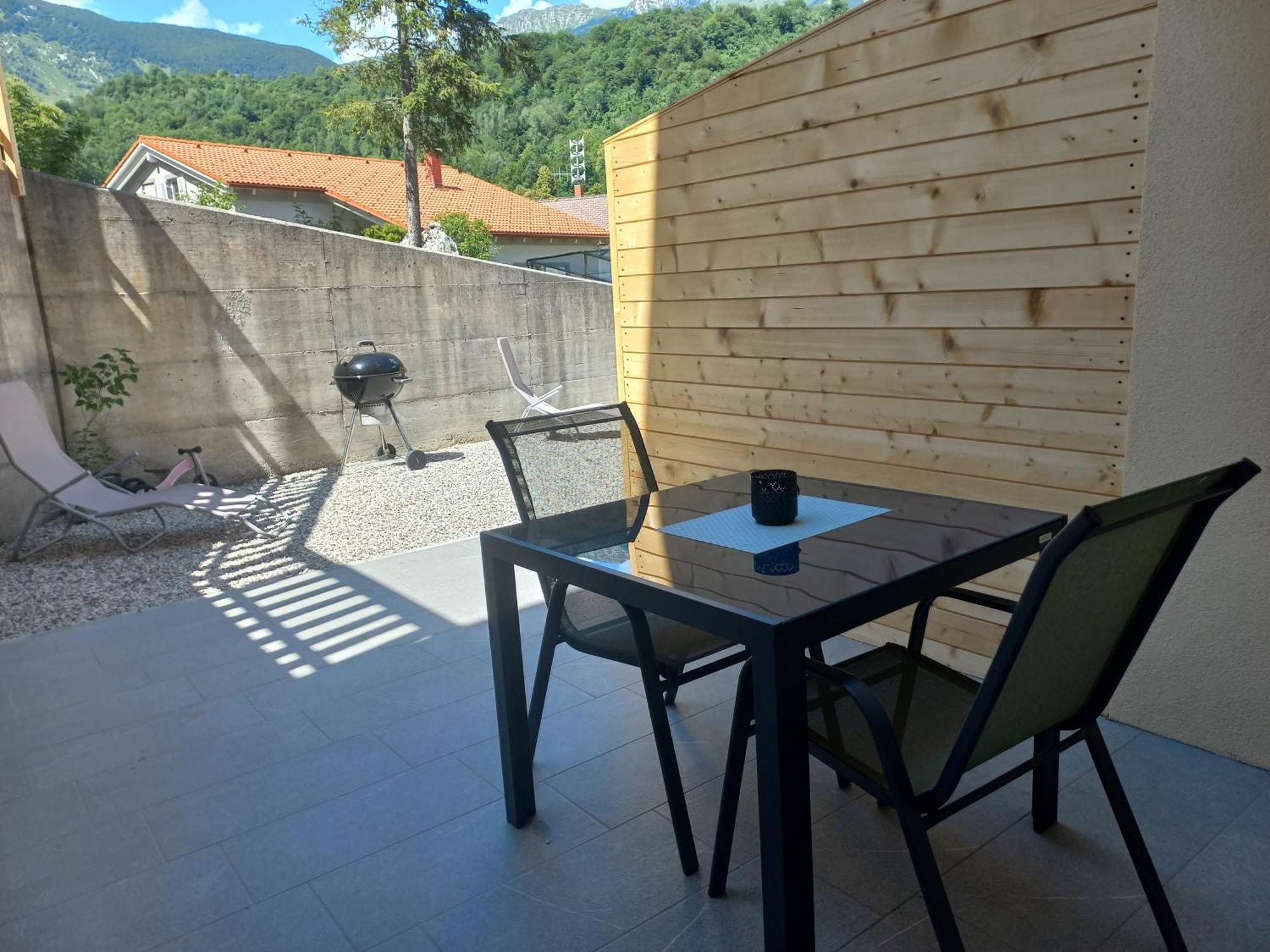 Apartmán Hisa Za Gradom Kobarid Exteriér fotografie