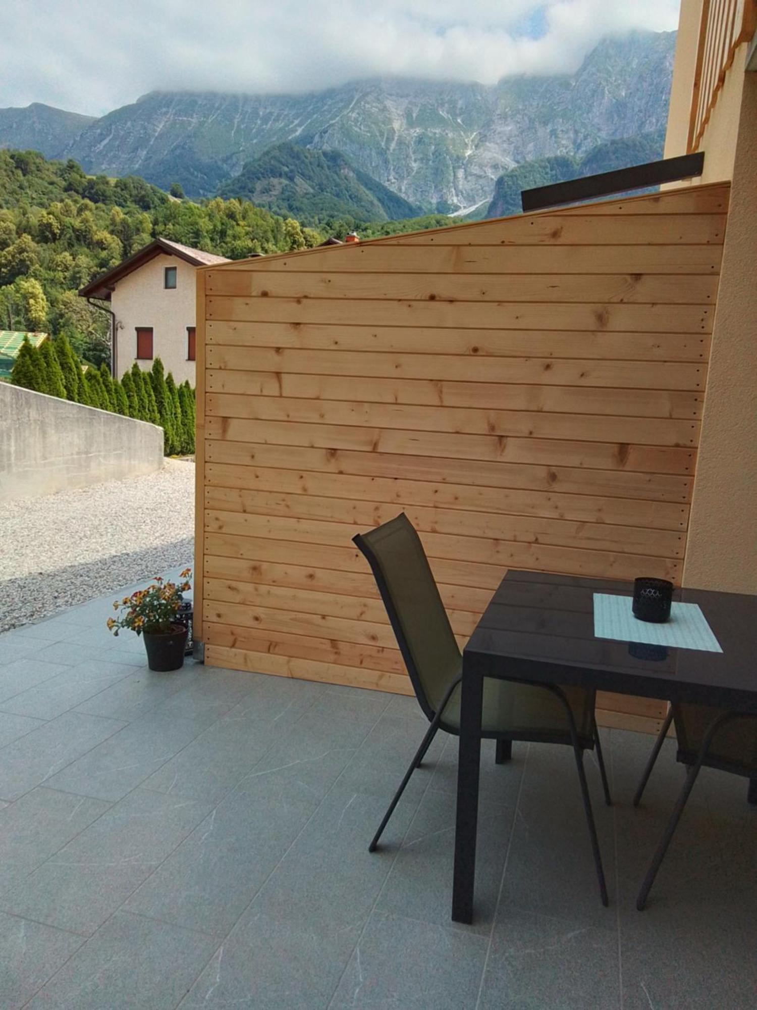 Apartmán Hisa Za Gradom Kobarid Exteriér fotografie