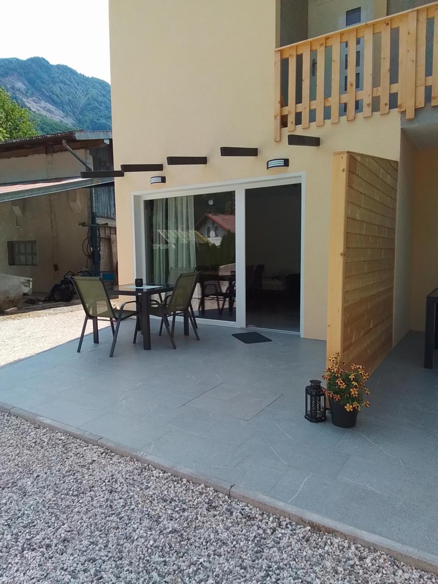 Apartmán Hisa Za Gradom Kobarid Exteriér fotografie