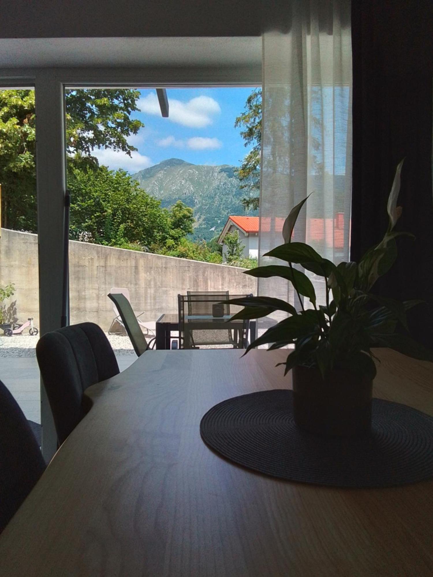 Apartmán Hisa Za Gradom Kobarid Exteriér fotografie
